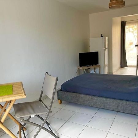 Studio - Residence Avec Piscine Sainte-Anne Eksteriør billede