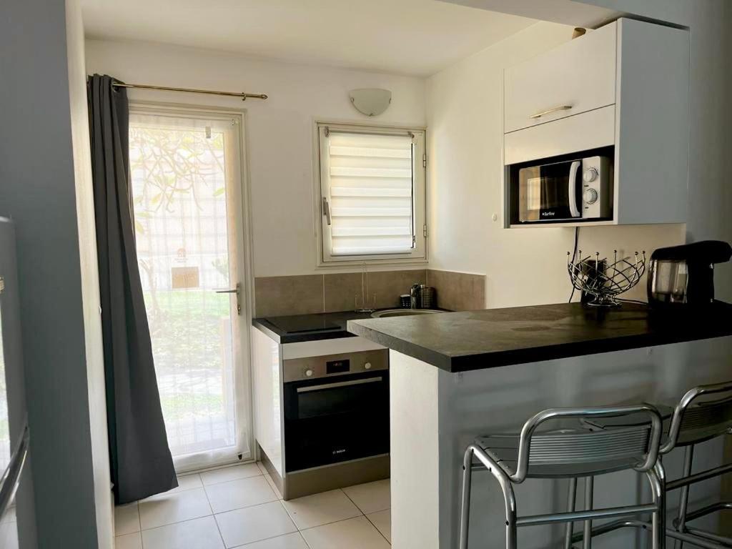 Studio - Residence Avec Piscine Sainte-Anne Eksteriør billede