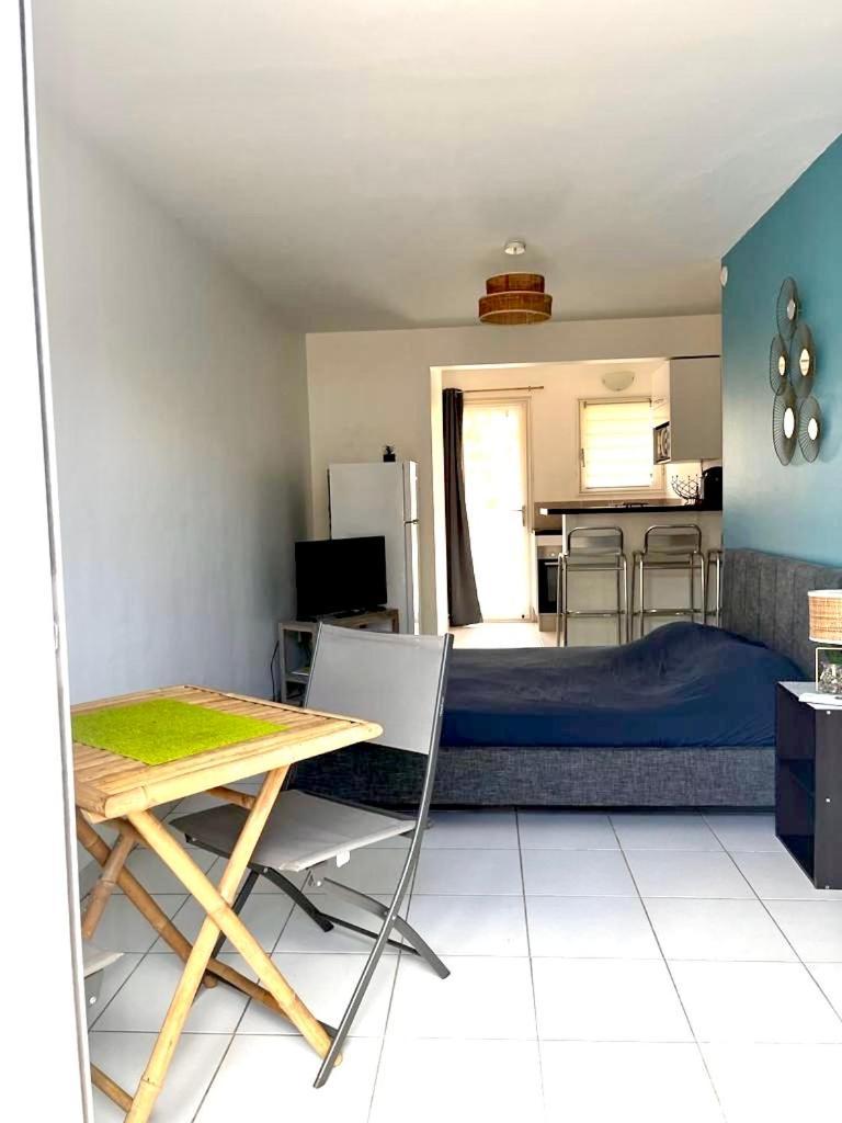 Studio - Residence Avec Piscine Sainte-Anne Eksteriør billede
