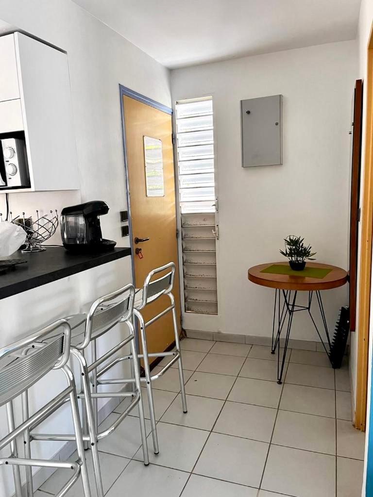 Studio - Residence Avec Piscine Sainte-Anne Eksteriør billede